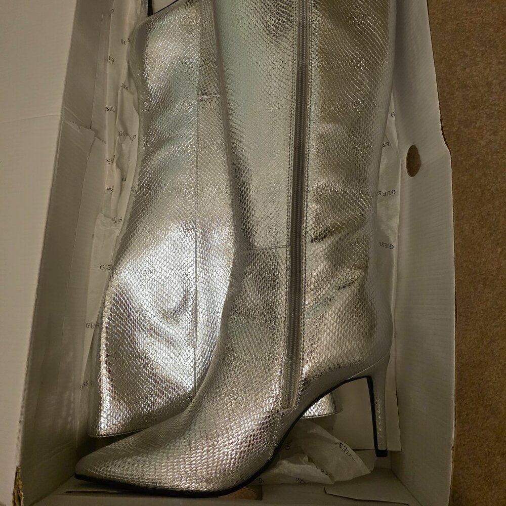 Guess Richee Silver Snakeskin Knee High Boots Womens Size 9.5 Stiletto NIB